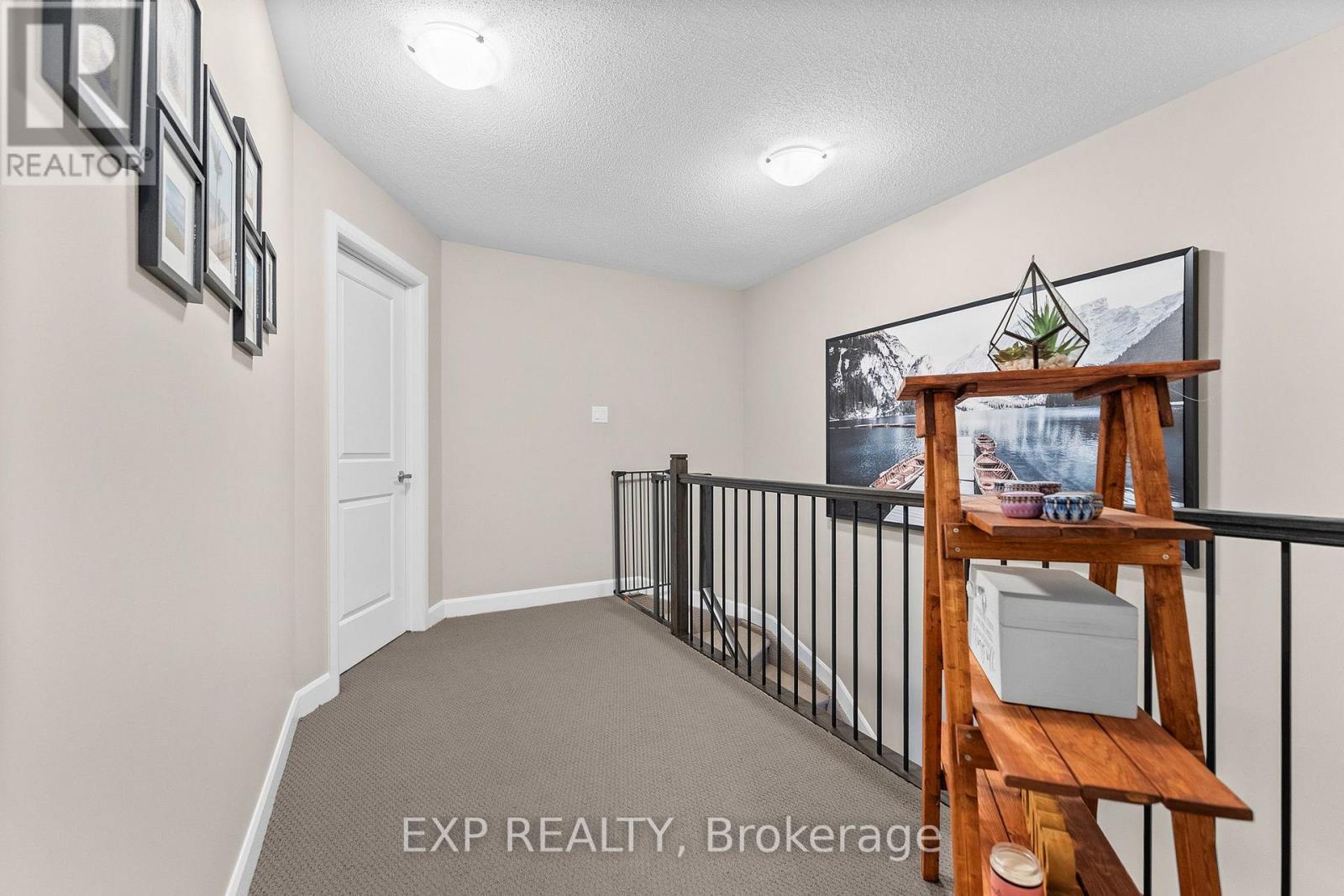 76 Vimy Ridge Crescent Property Photo 20