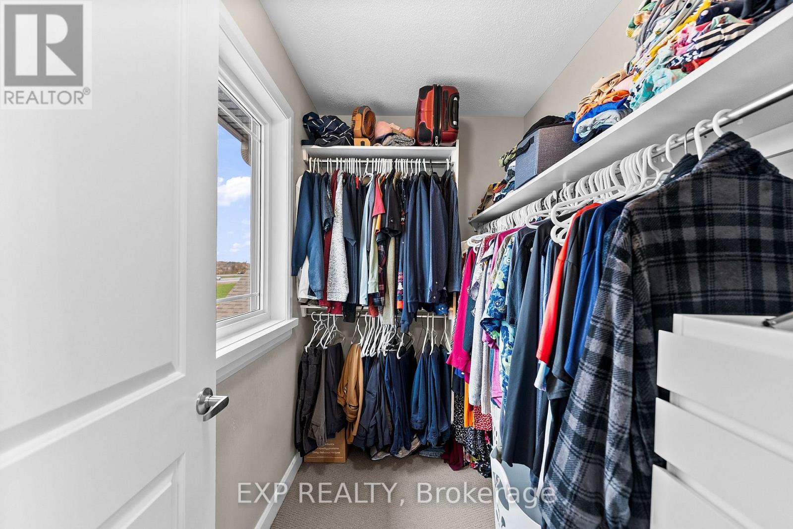 76 Vimy Ridge Crescent Property Photo 24