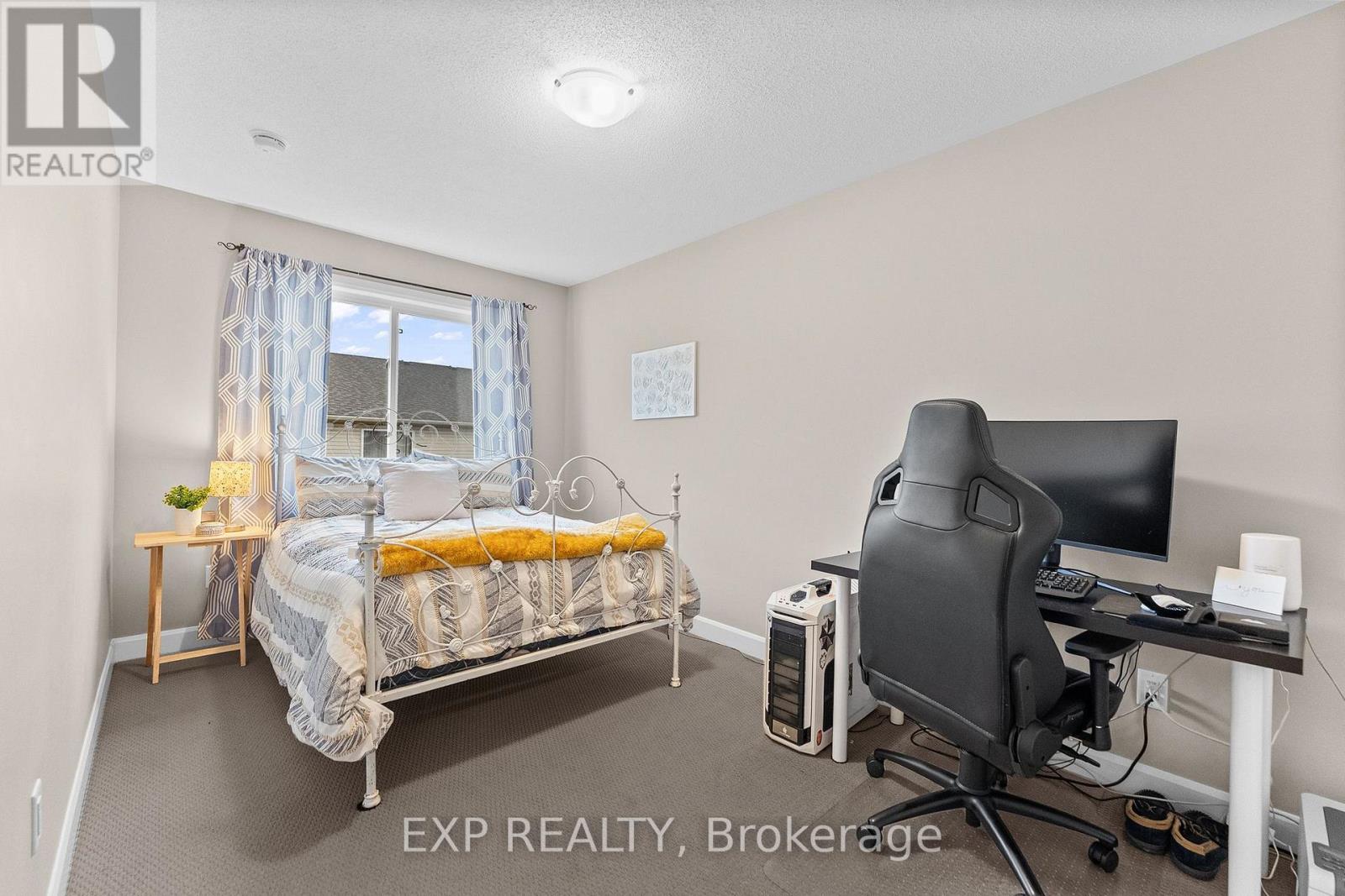 76 Vimy Ridge Crescent Property Photo 28