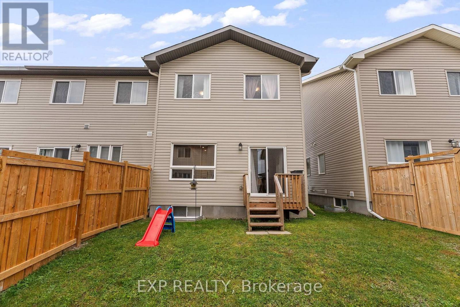 76 Vimy Ridge Crescent Property Photo 32