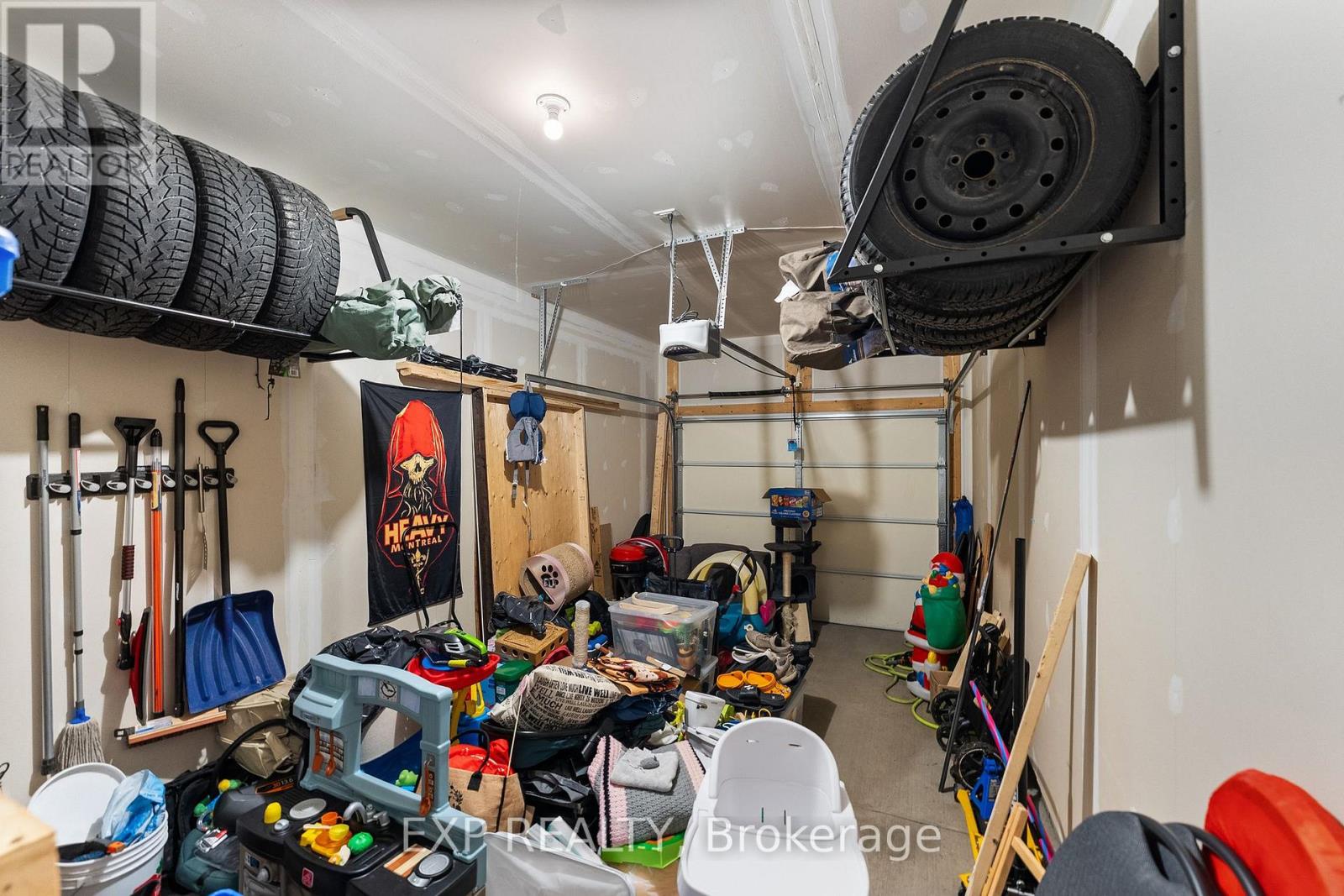 76 Vimy Ridge Crescent Property Photo 34