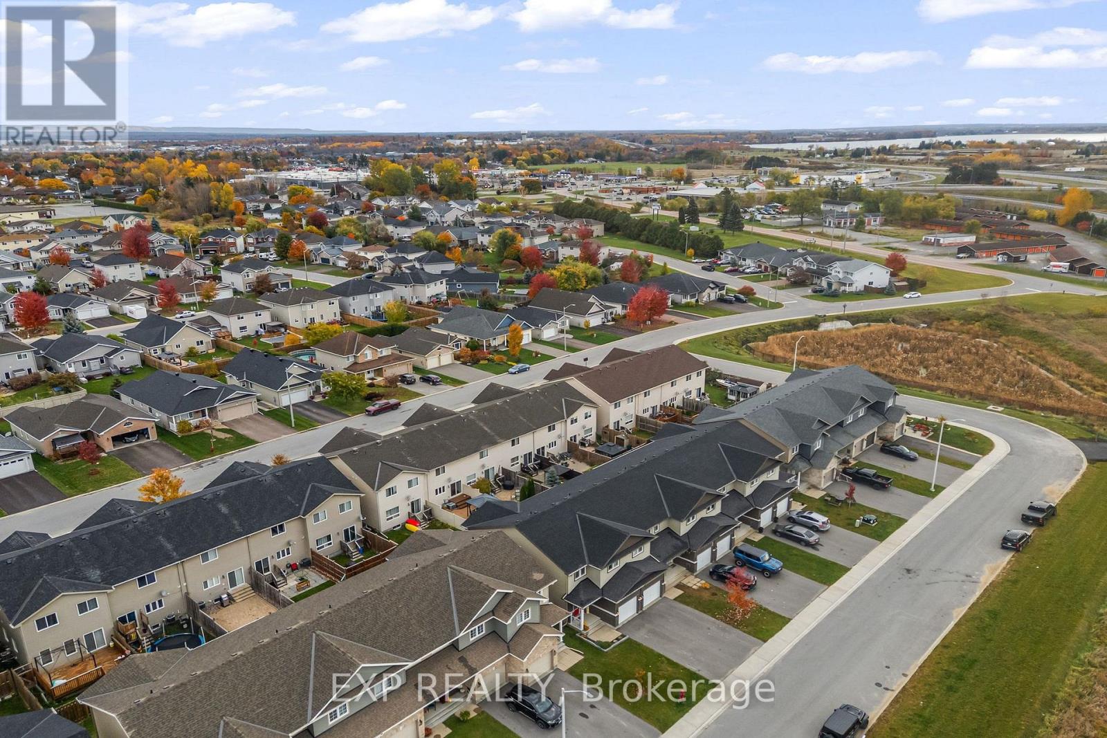 76 Vimy Ridge Crescent Property Photo 37