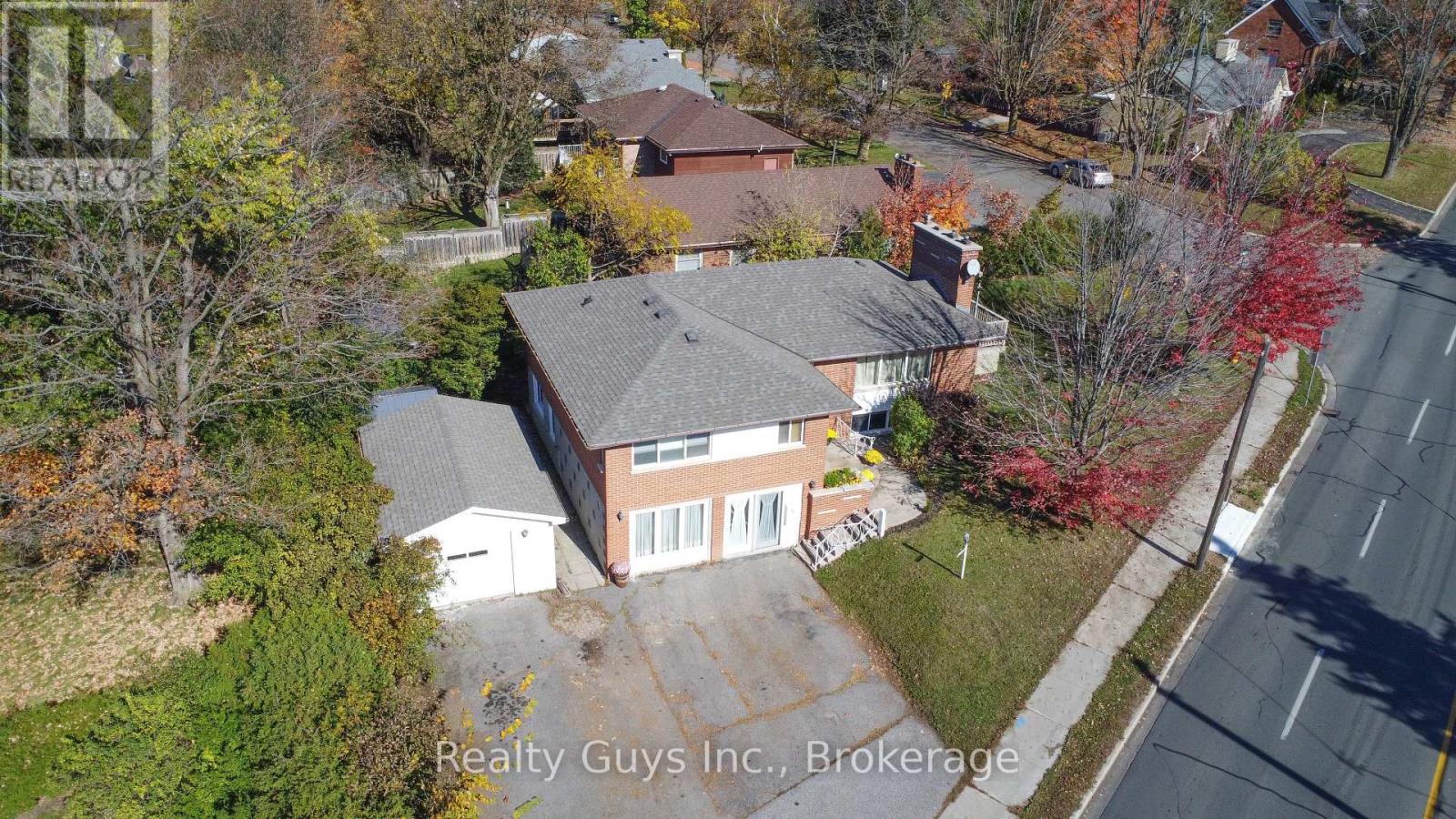 734 Sherbrooke Street Property Photo 1
