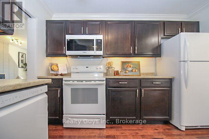 734 Sherbrooke Street Property Photo 21
