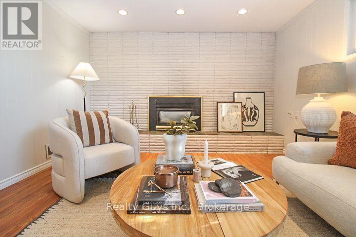 734 Sherbrooke Street Property Photo 37