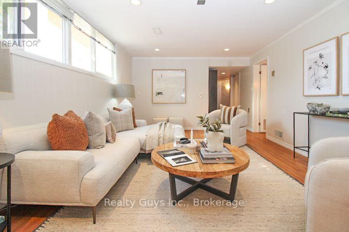 734 Sherbrooke Street Property Photo 38