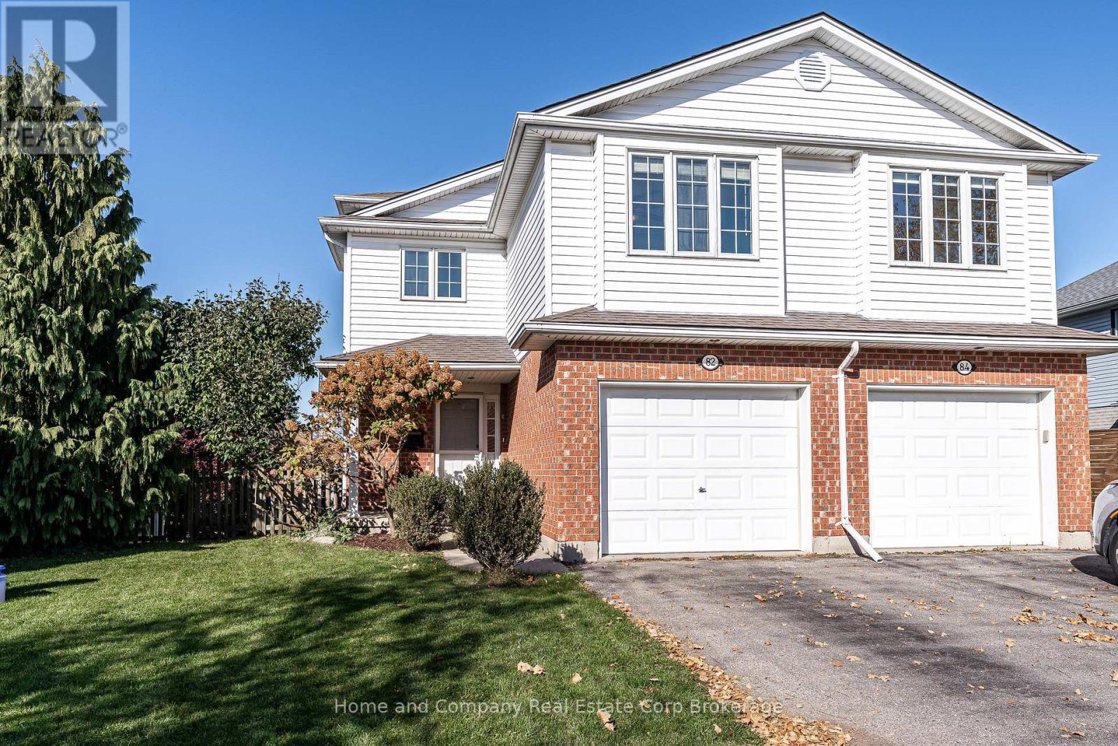 82 Walsh Crescent Property Photo 1