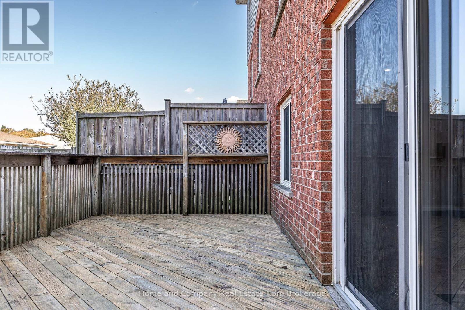82 Walsh Crescent Property Photo 28