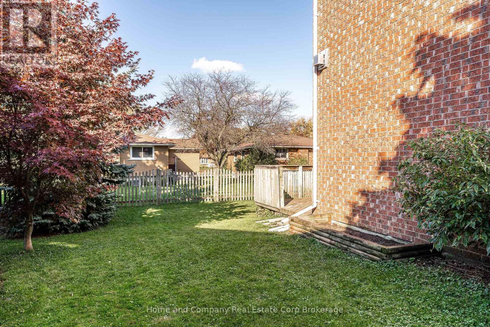 82 Walsh Crescent Property Photo 30