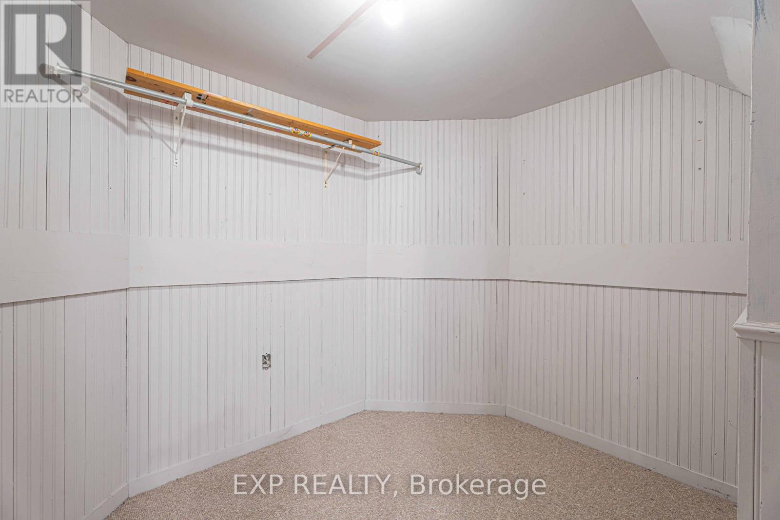 1950 Mapleridge Drive Property Photo 43