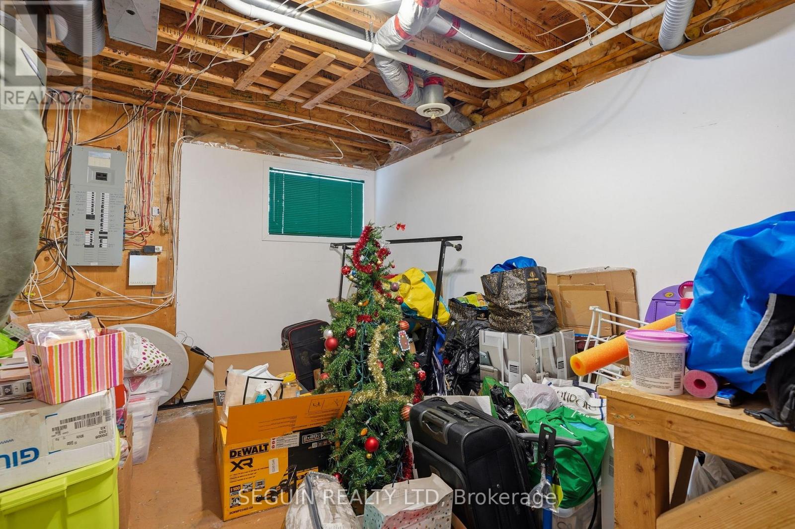 650 Berthiaume Street Property Photo 30
