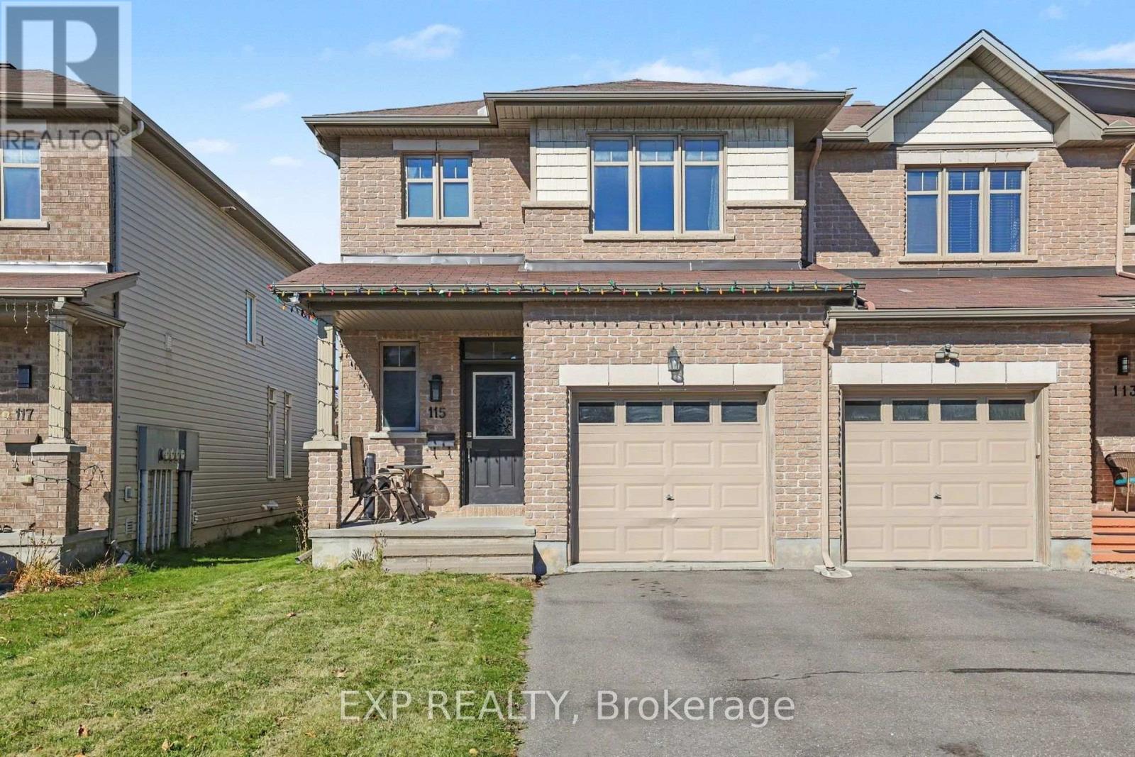 115 HAWKSHAW CRESCENT Property Photo 1