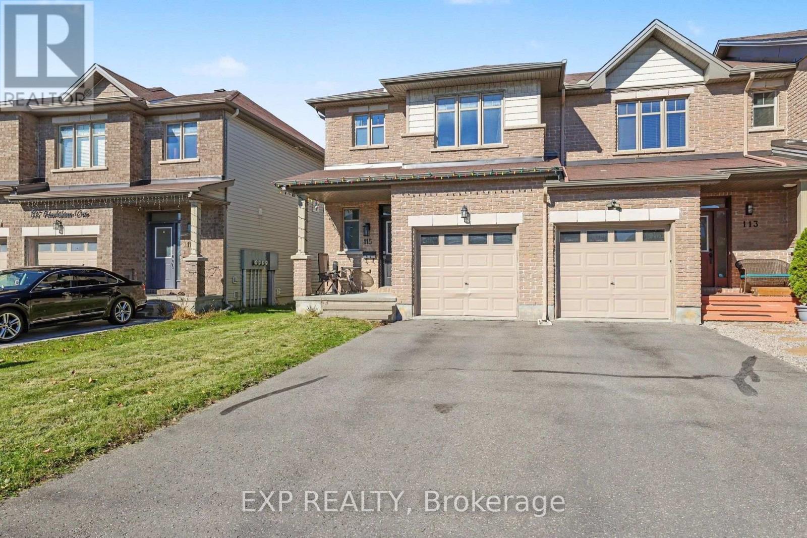 115 Hawkshaw Crescent Property Photo 4