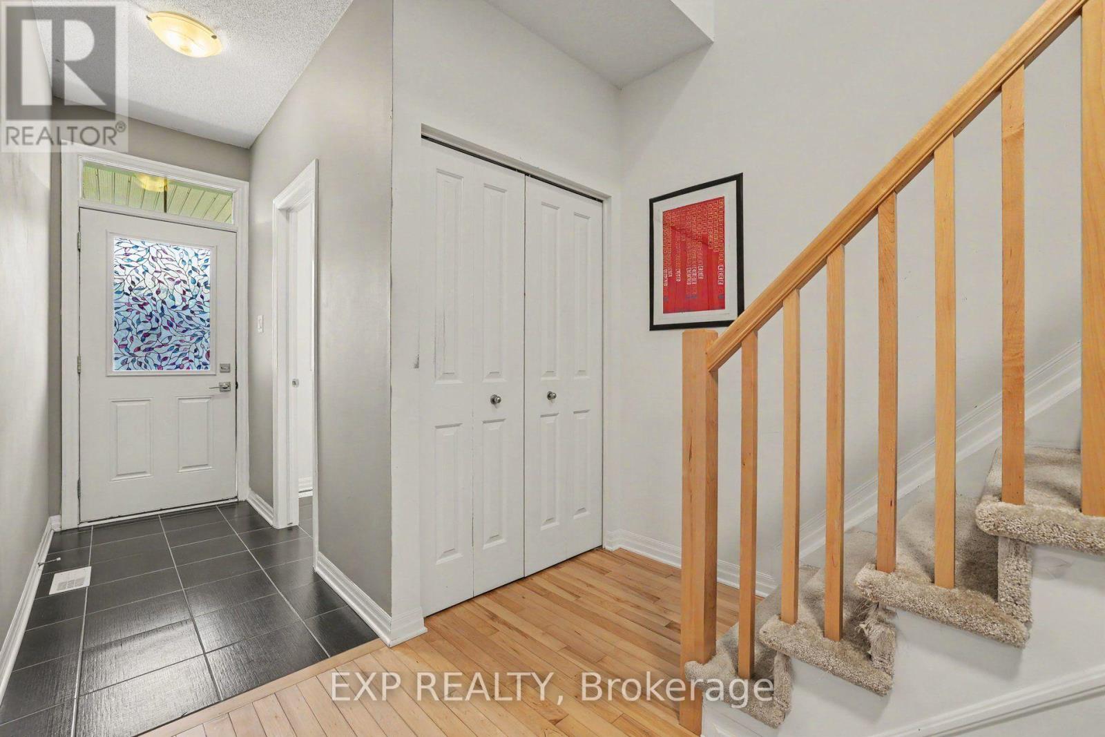 115 Hawkshaw Crescent Property Photo 6