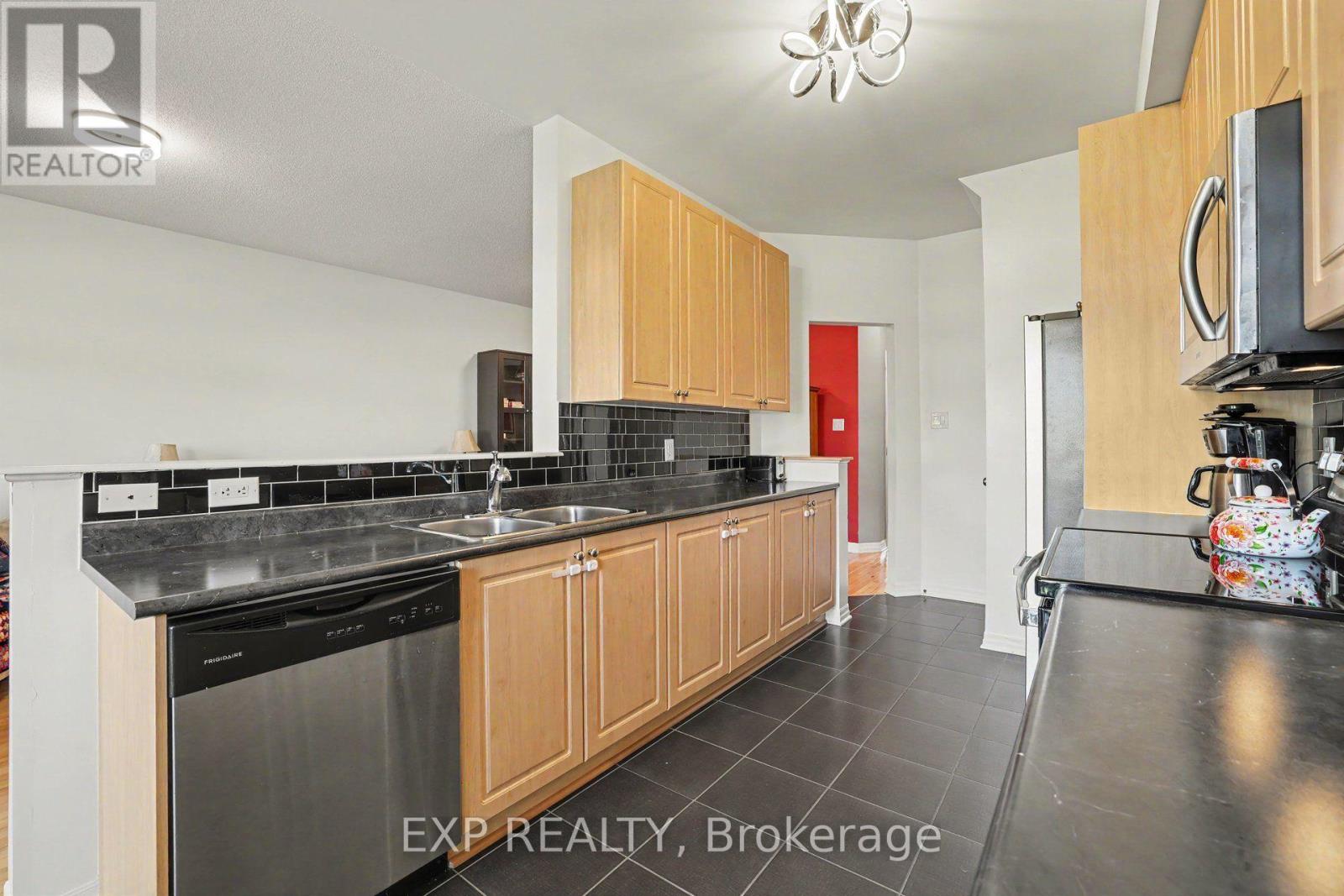 115 Hawkshaw Crescent Property Photo 12