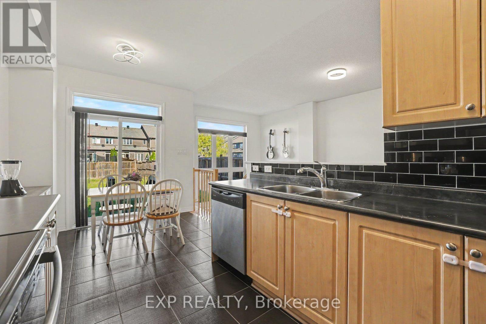 115 Hawkshaw Crescent Property Photo 14