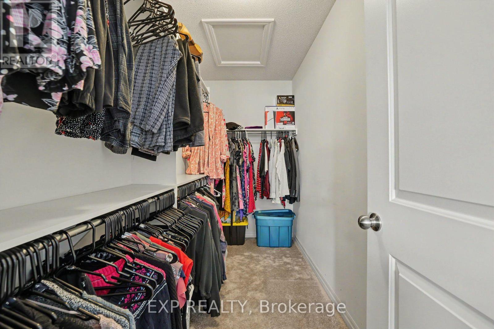 115 Hawkshaw Crescent Property Photo 20