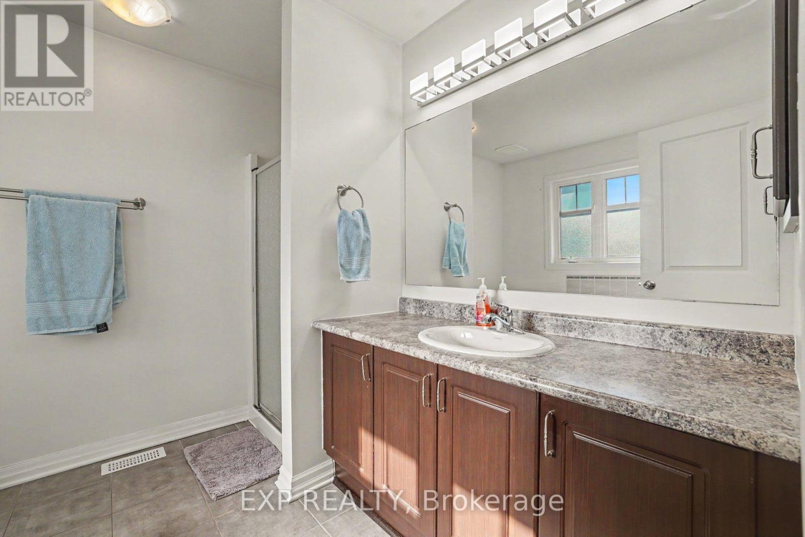115 Hawkshaw Crescent Property Photo 22