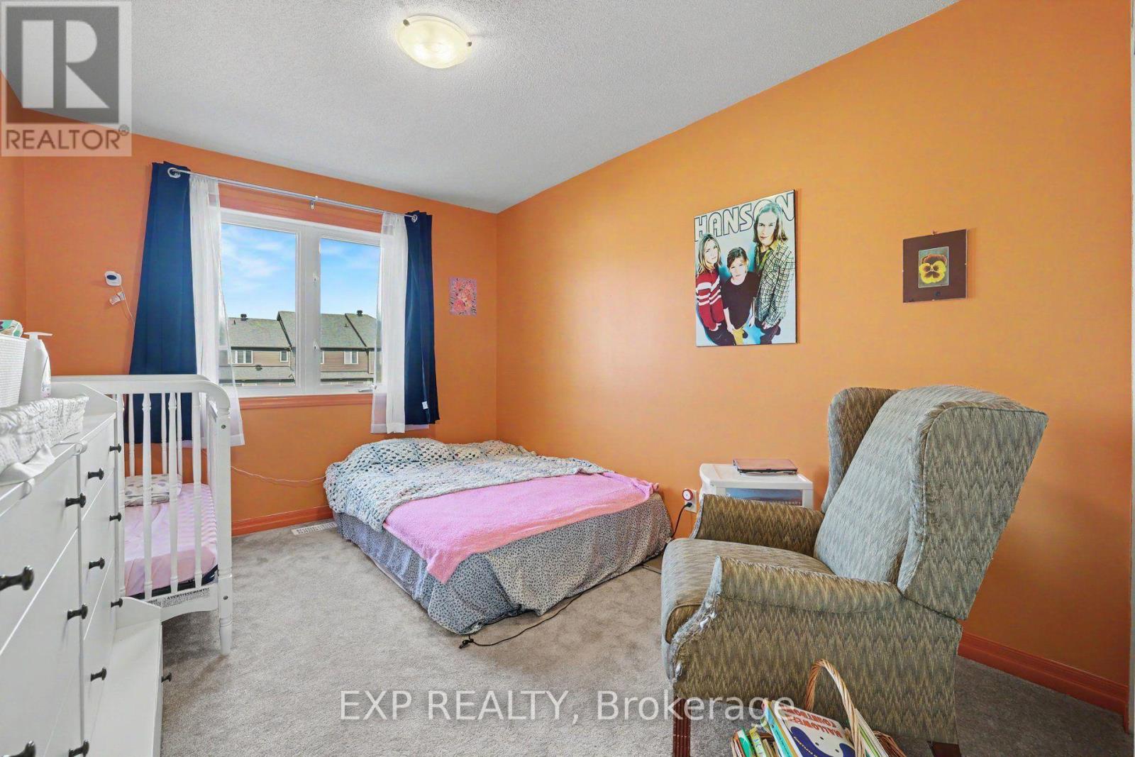 115 Hawkshaw Crescent Property Photo 24