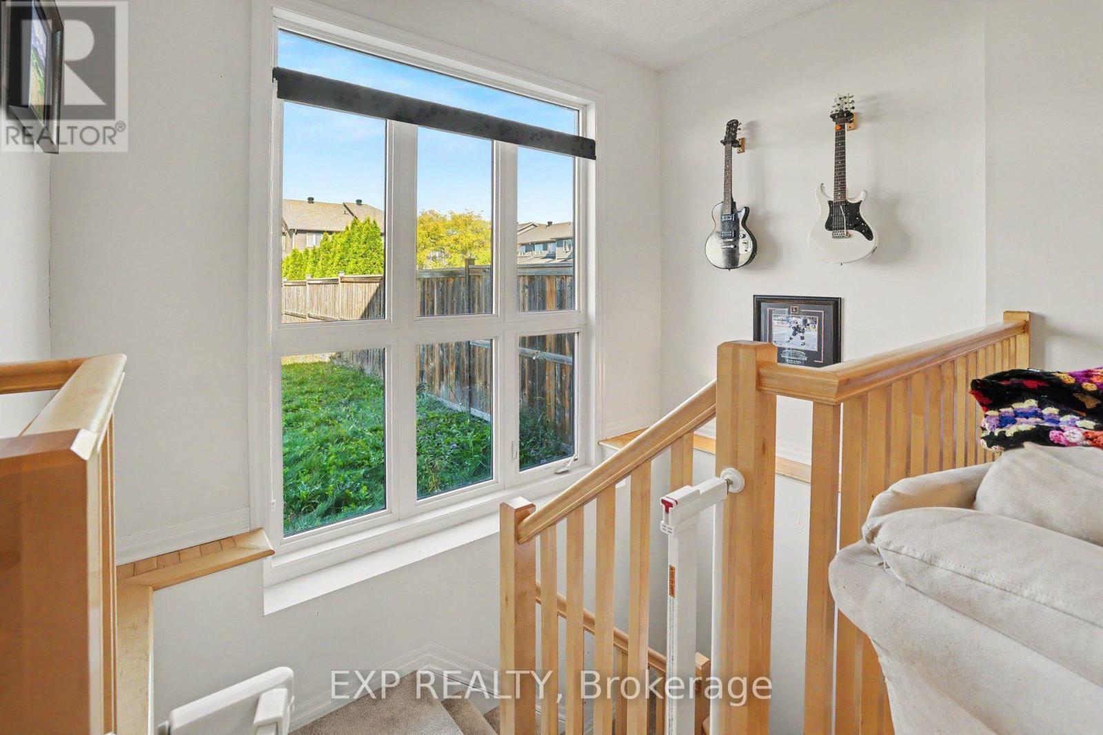 115 Hawkshaw Crescent Property Photo 26