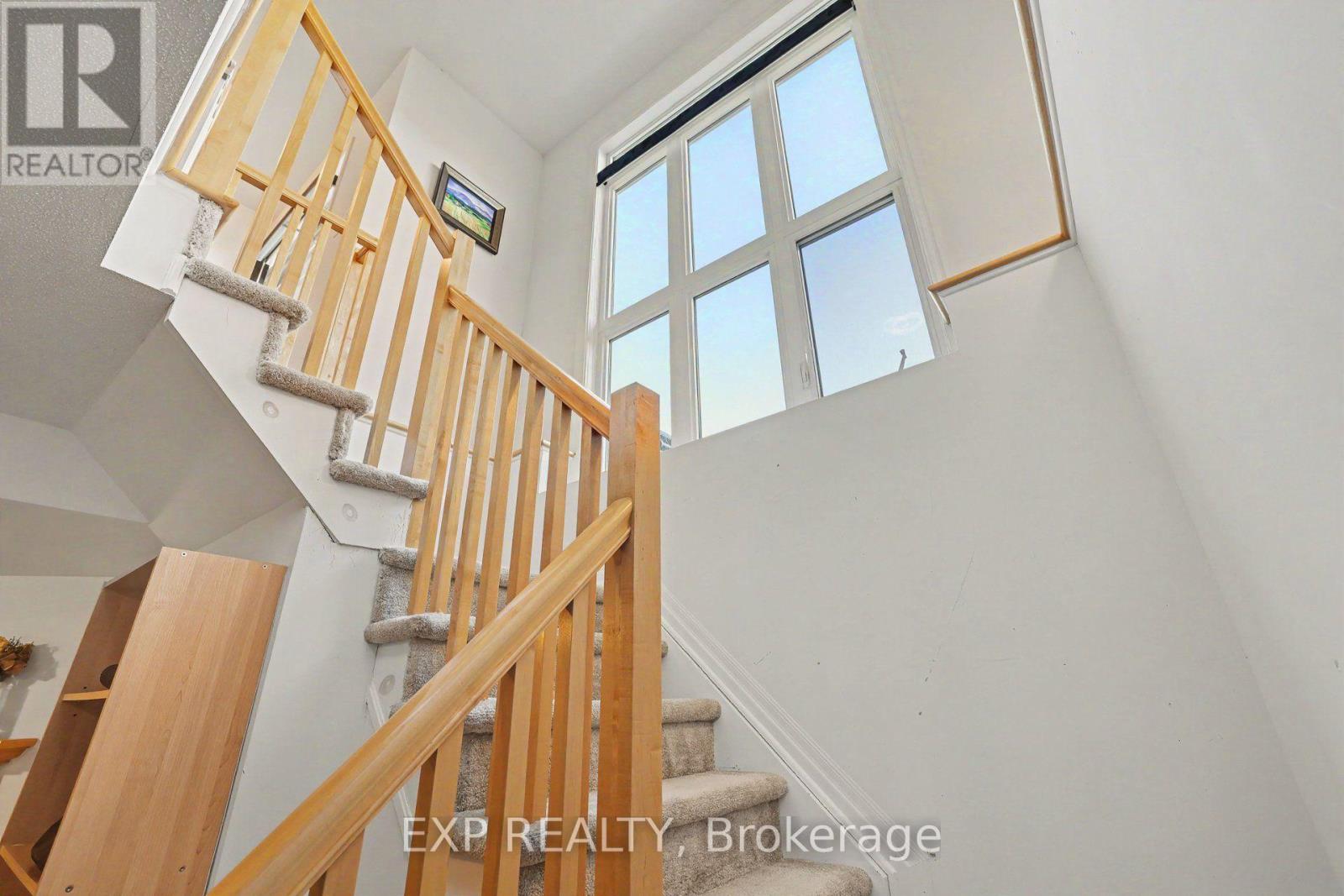 115 Hawkshaw Crescent Property Photo 27