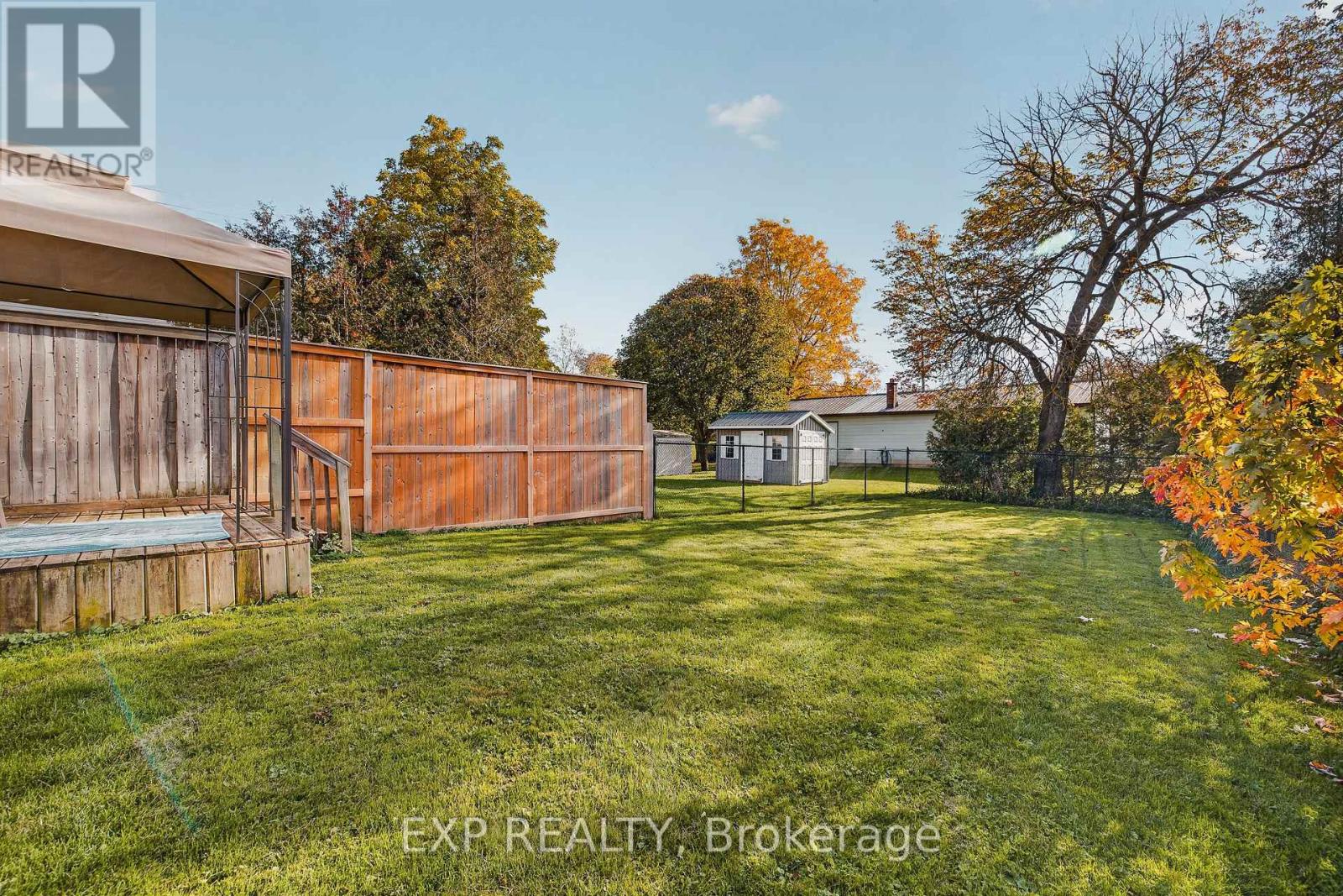 628 Elizabeth Street W Property Photo 21