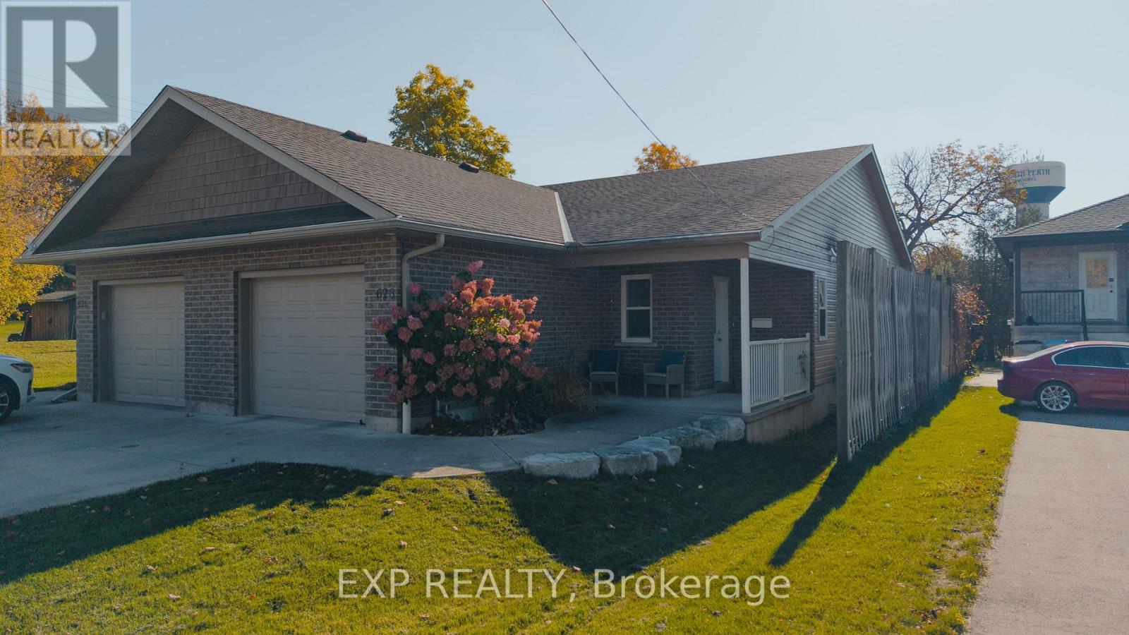 628 Elizabeth Street W Property Photo 38