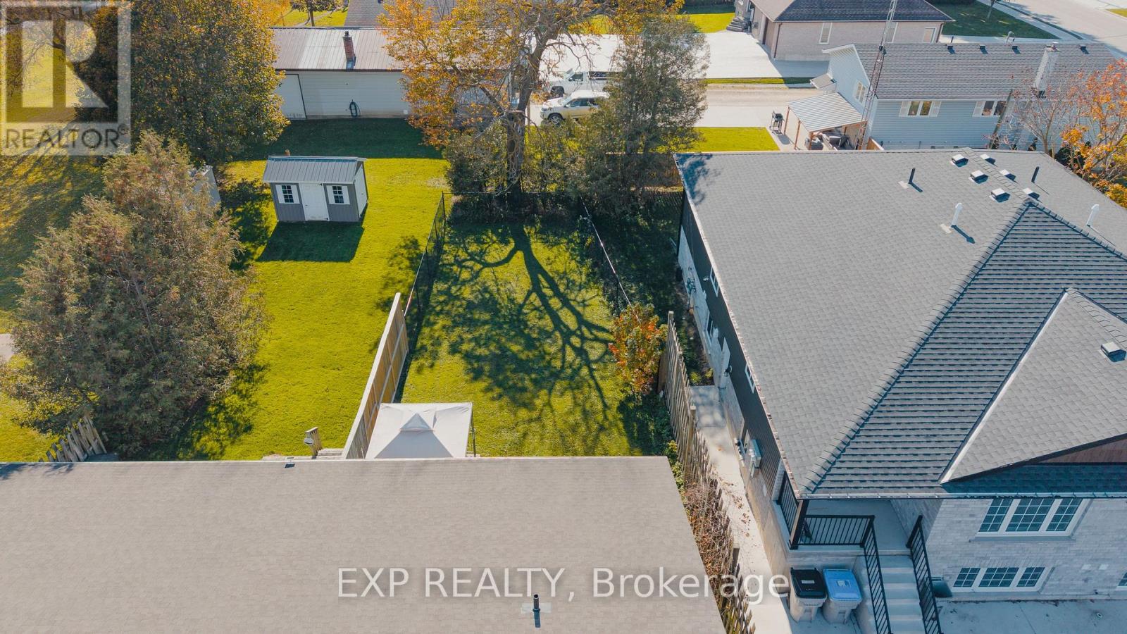 628 Elizabeth Street W Property Photo 41
