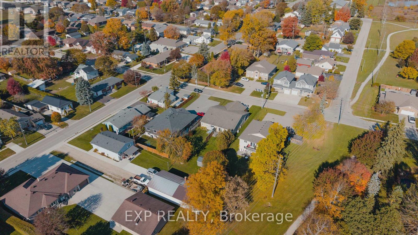 628 Elizabeth Street W Property Photo 42
