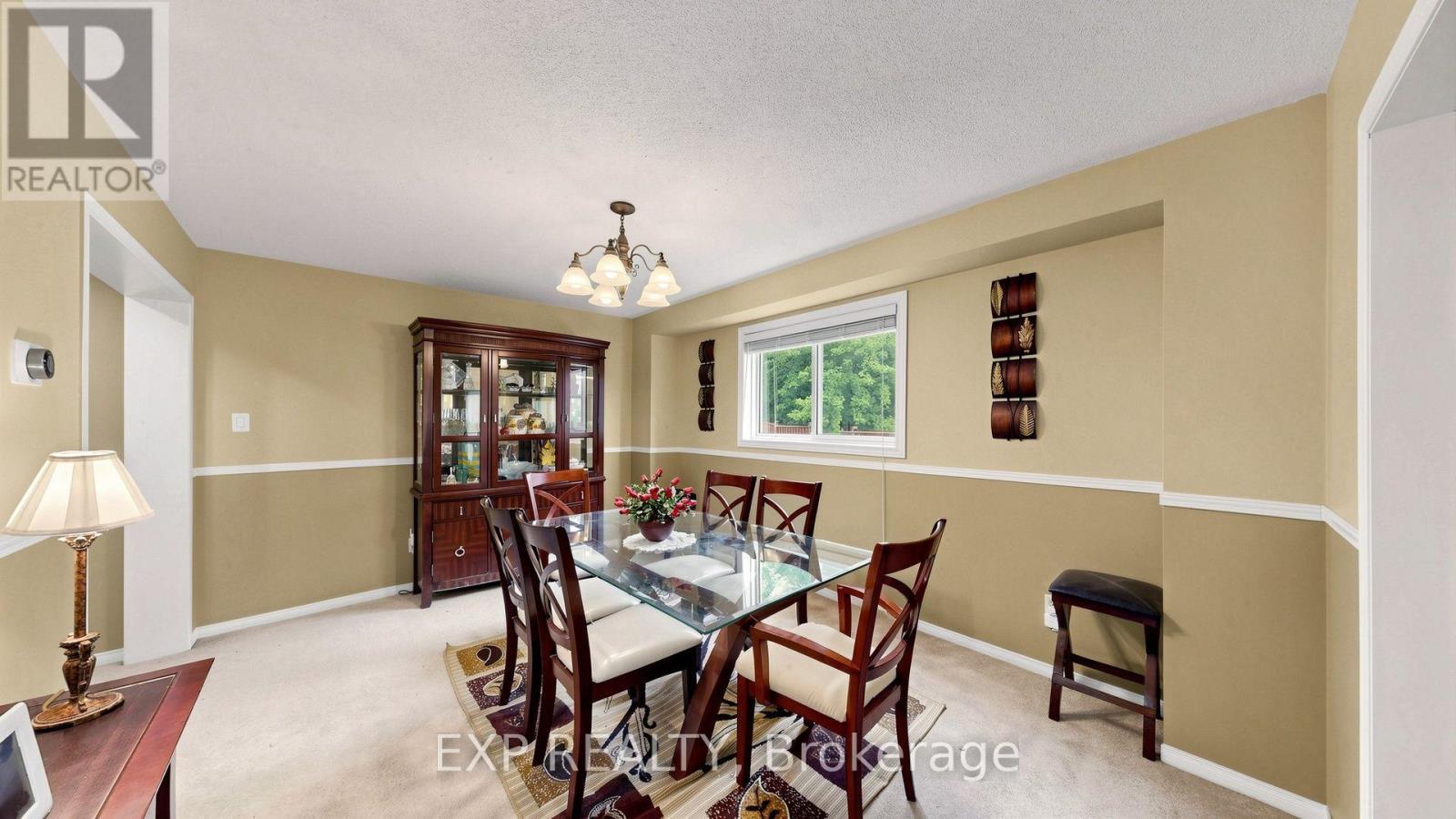 28 Hurlbut Place Property Photo 7