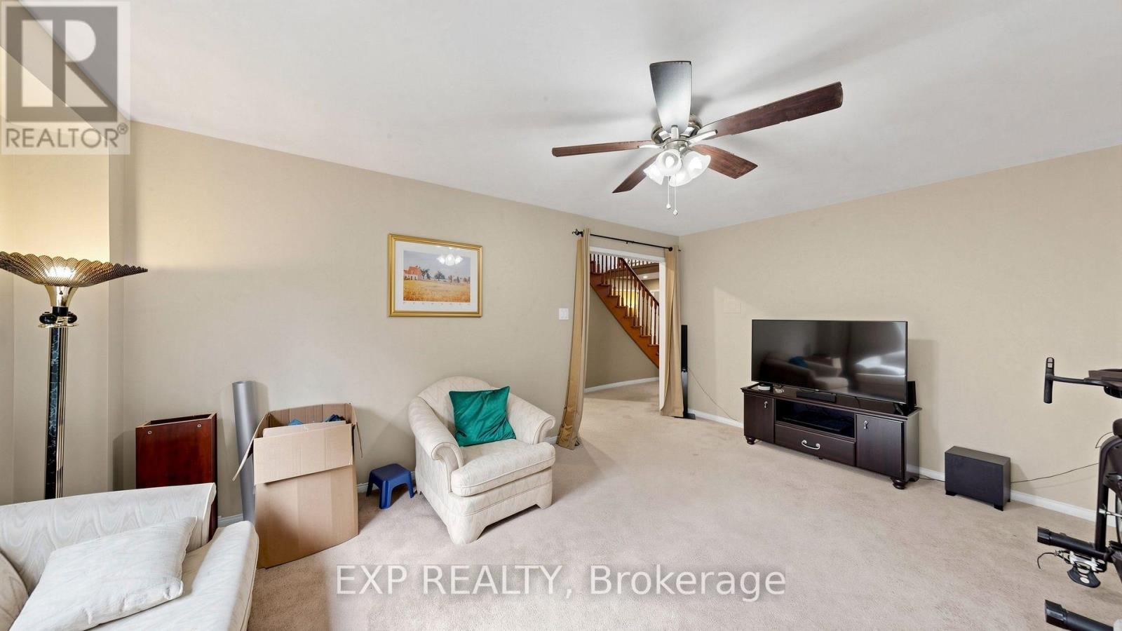 28 Hurlbut Place Property Photo 16