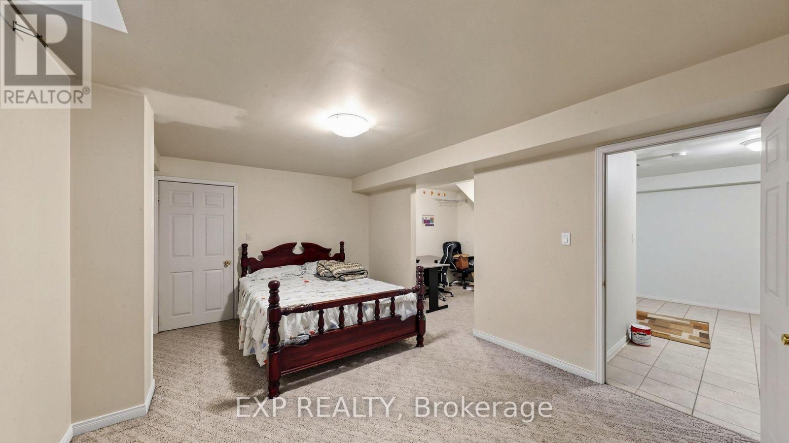 28 Hurlbut Place Property Photo 39