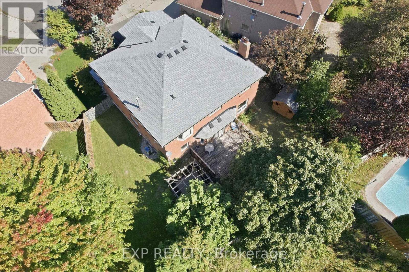 28 Hurlbut Place Property Photo 50