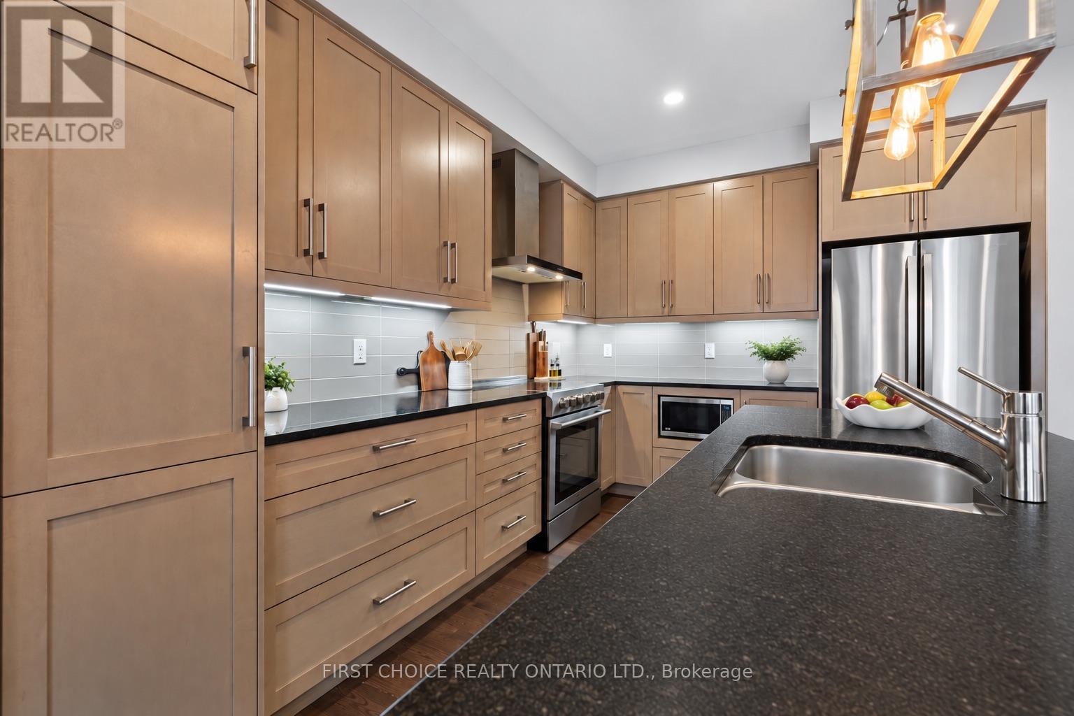 74 Michael Stoqua Street Property Photo 8