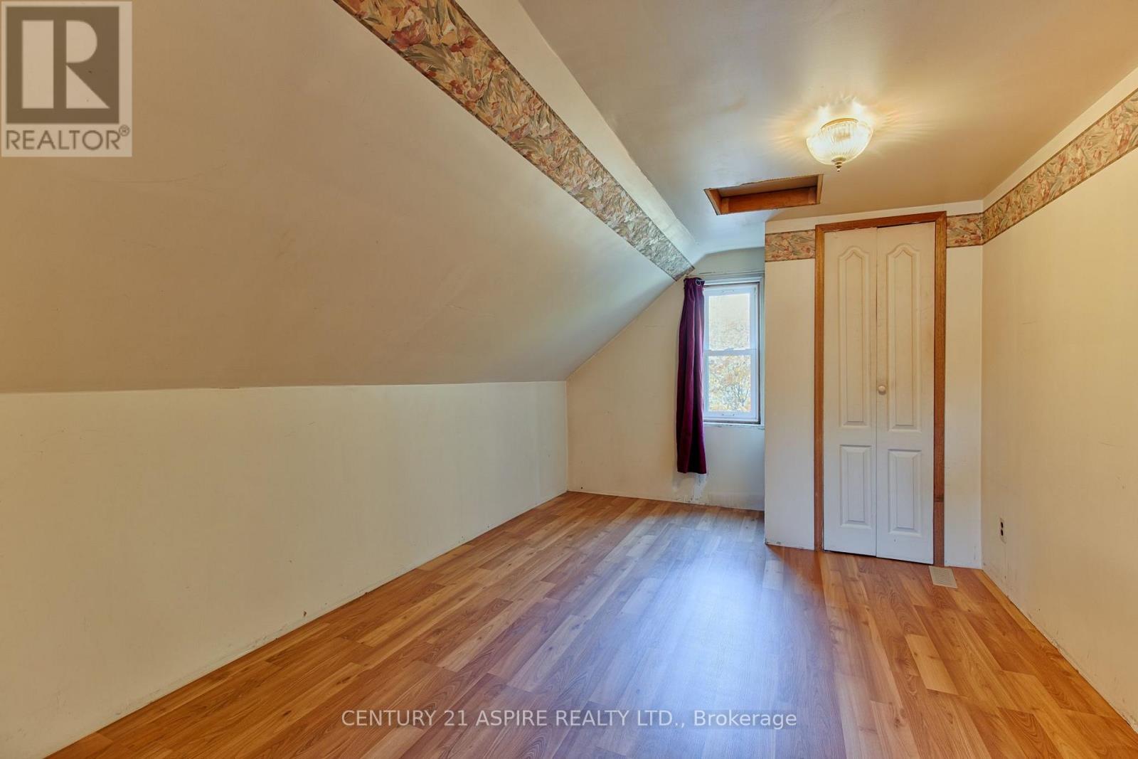 503 Moffat Street Property Photo 15