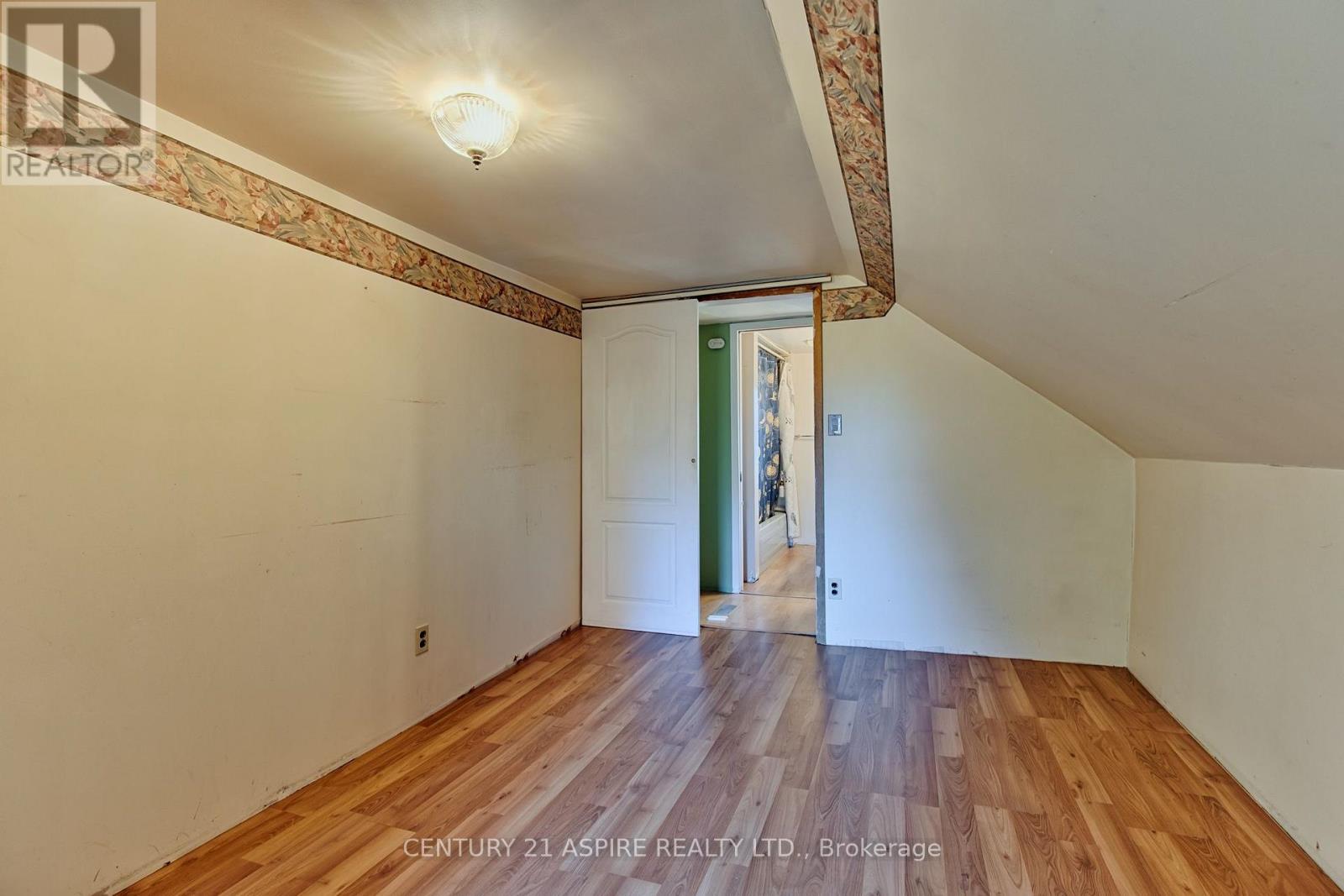 503 Moffat Street Property Photo 16