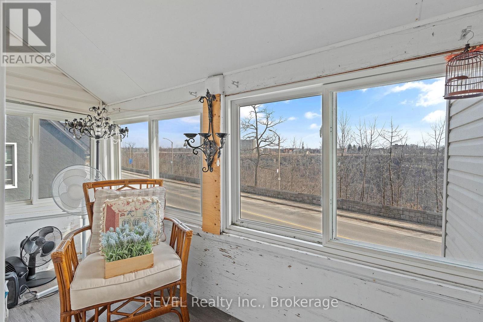 4755 River Road Property Photo 21
