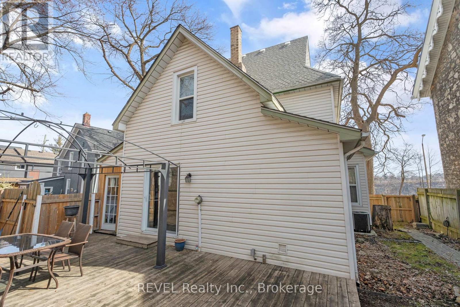 4755 River Road Property Photo 25