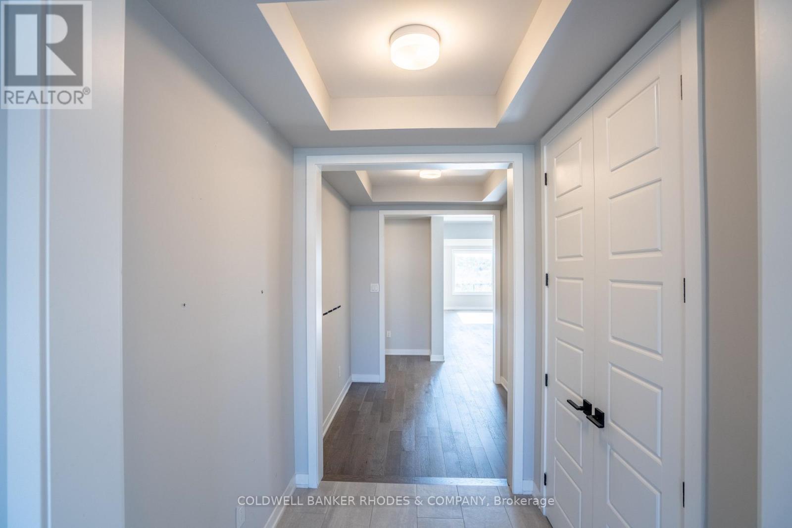 673 Fenwick Way Property Photo 3