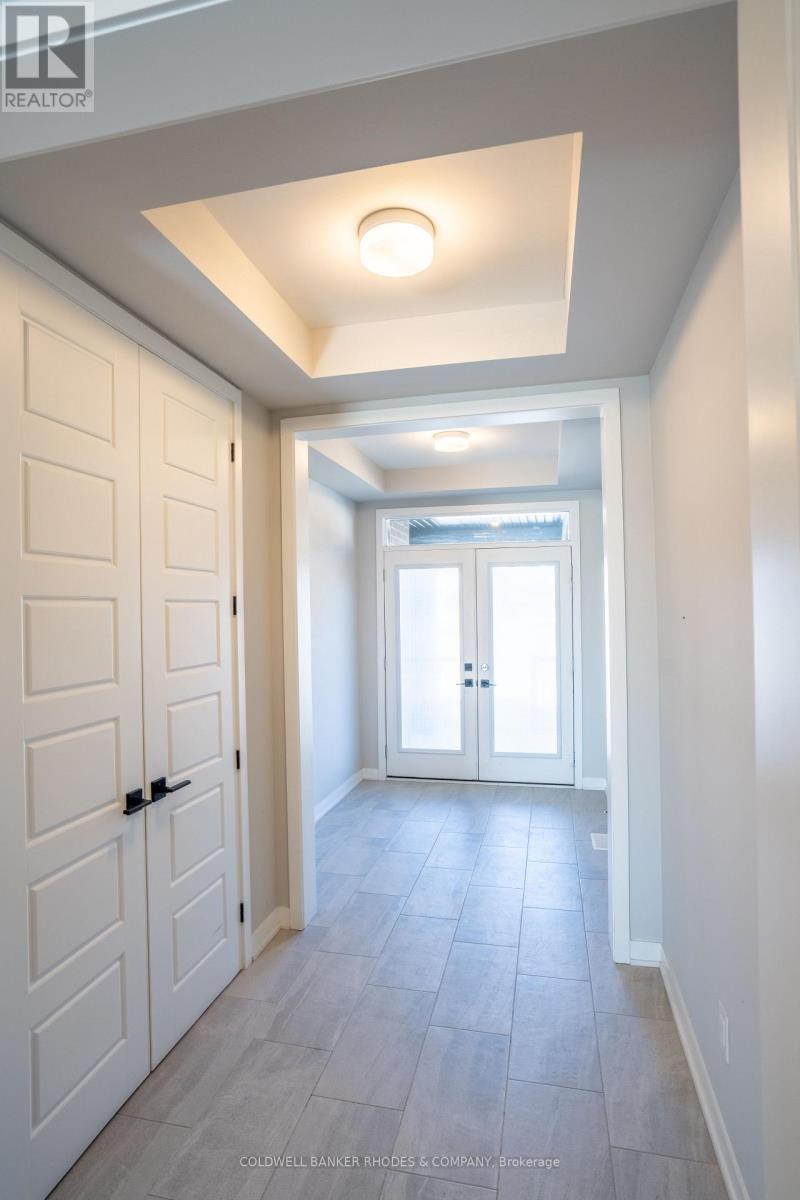 673 Fenwick Way Property Photo 4
