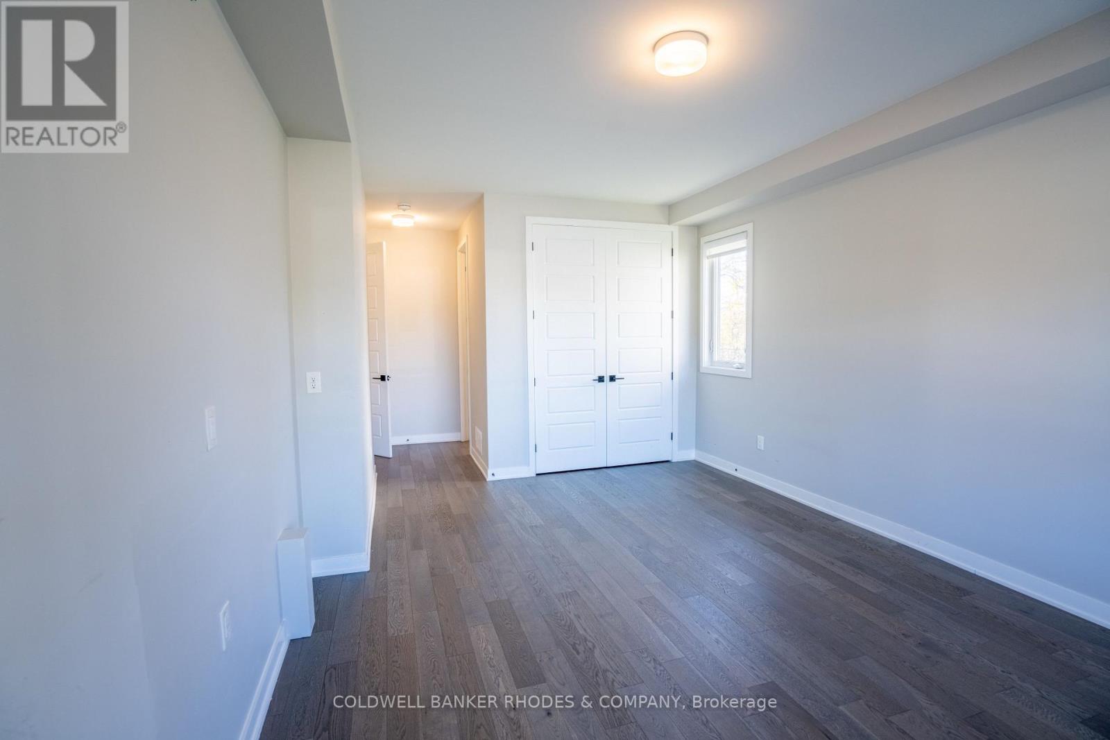 673 Fenwick Way Property Photo 8