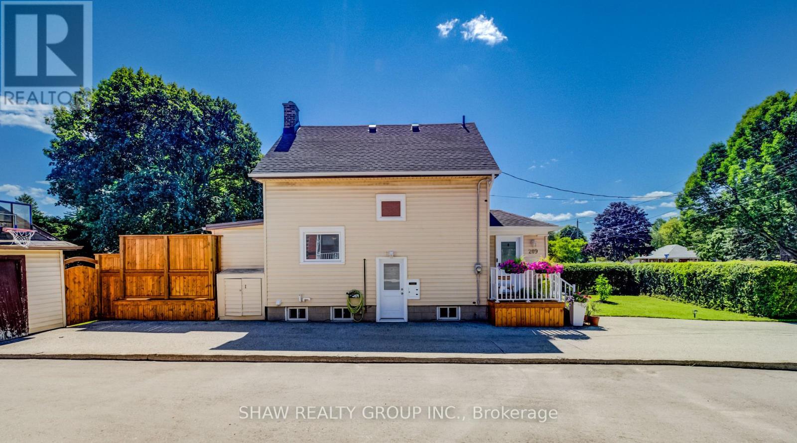 209 Belleview Avenue Property Photo 27
