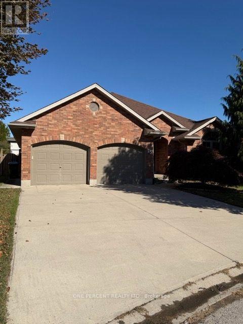 25 FALCONRIDGE COURT Property Photo 1
