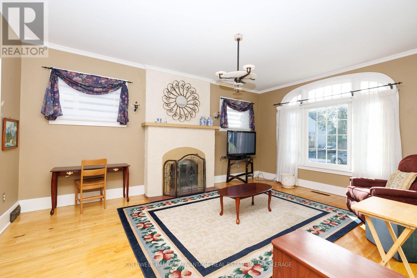 104 Bald Street Property Photo 4