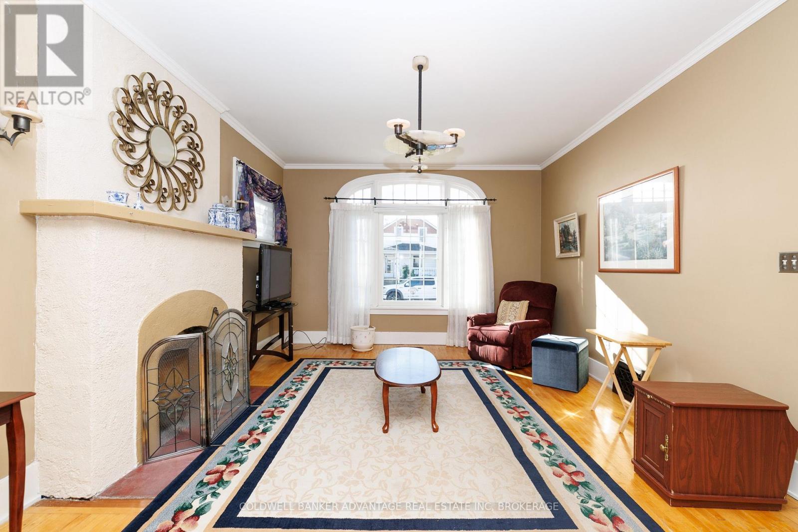104 Bald Street Property Photo 5