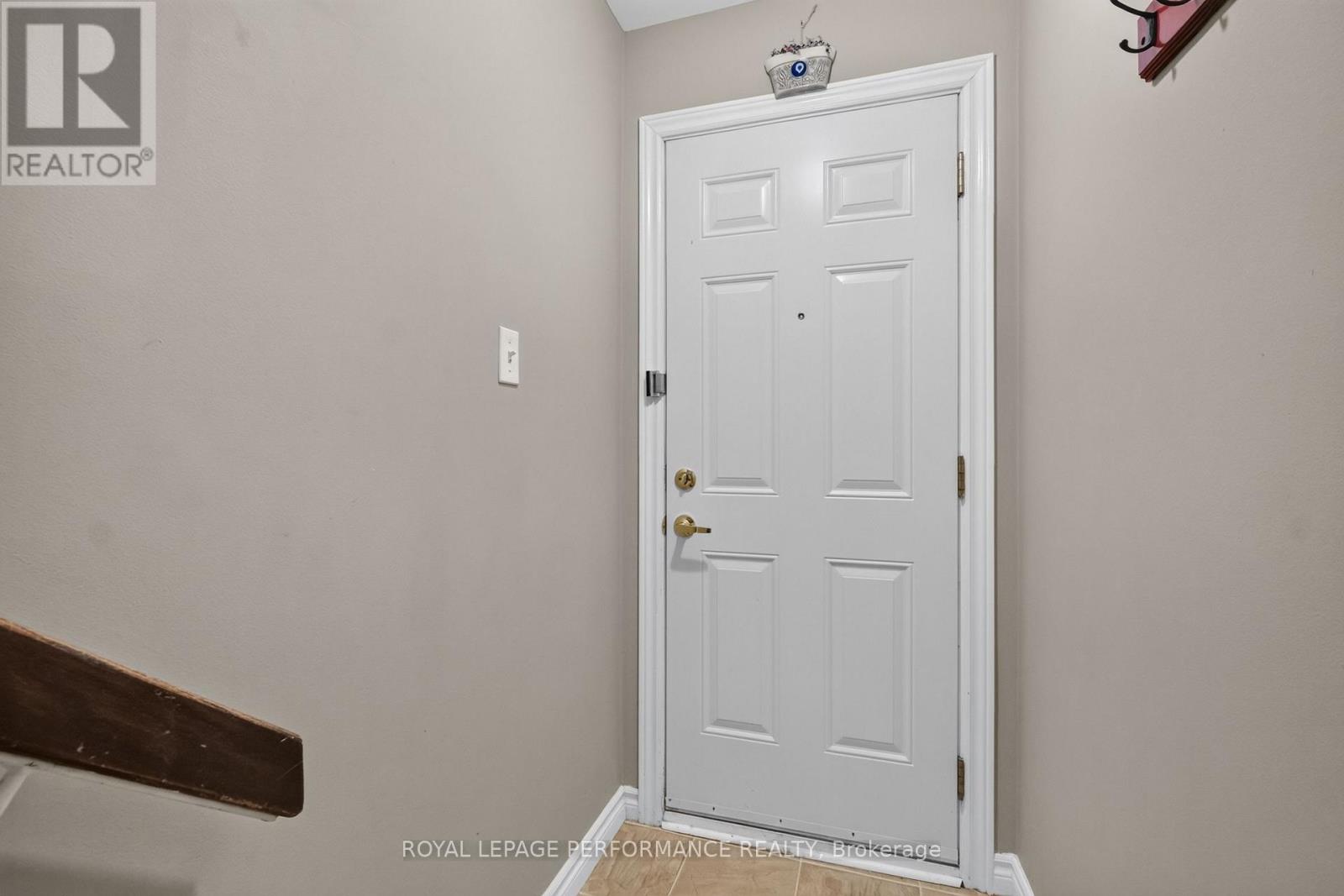 1602 Locksley Lane Property Photo 4