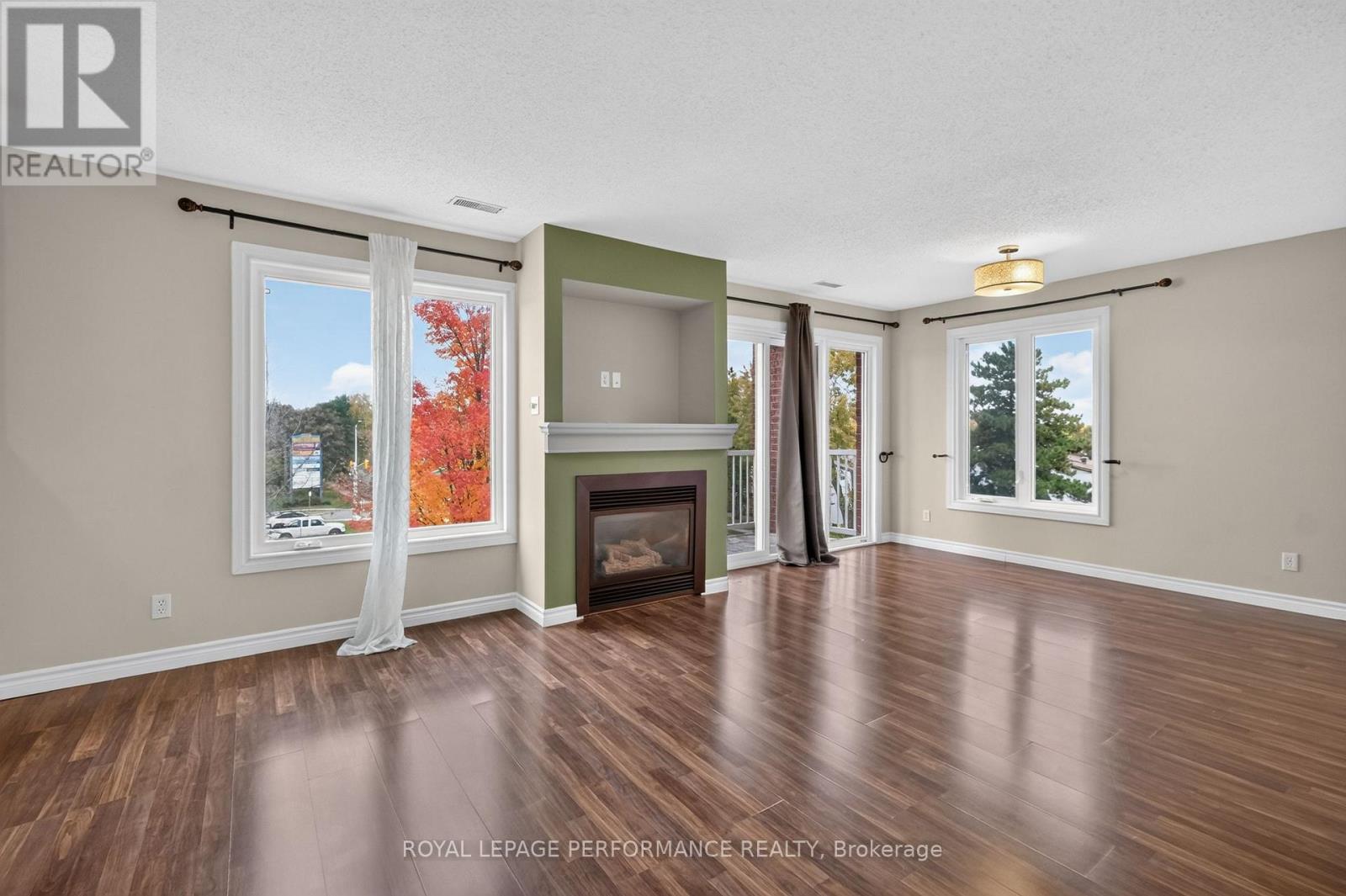 1602 Locksley Lane Property Photo 8