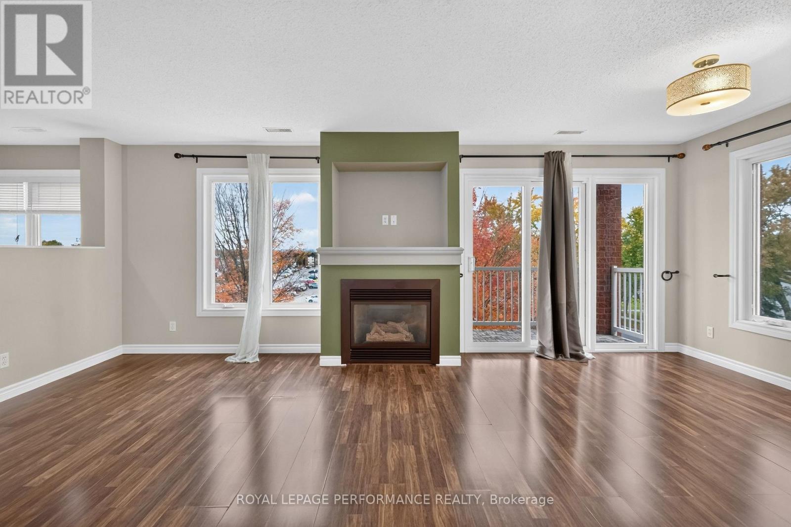 1602 Locksley Lane Property Photo 10