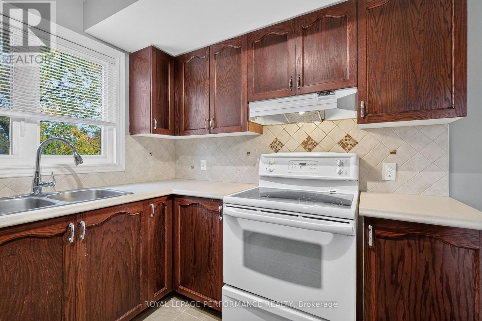 1602 Locksley Lane Property Photo 22