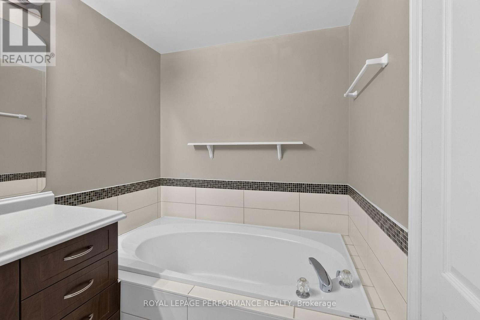 1602 Locksley Lane Property Photo 43